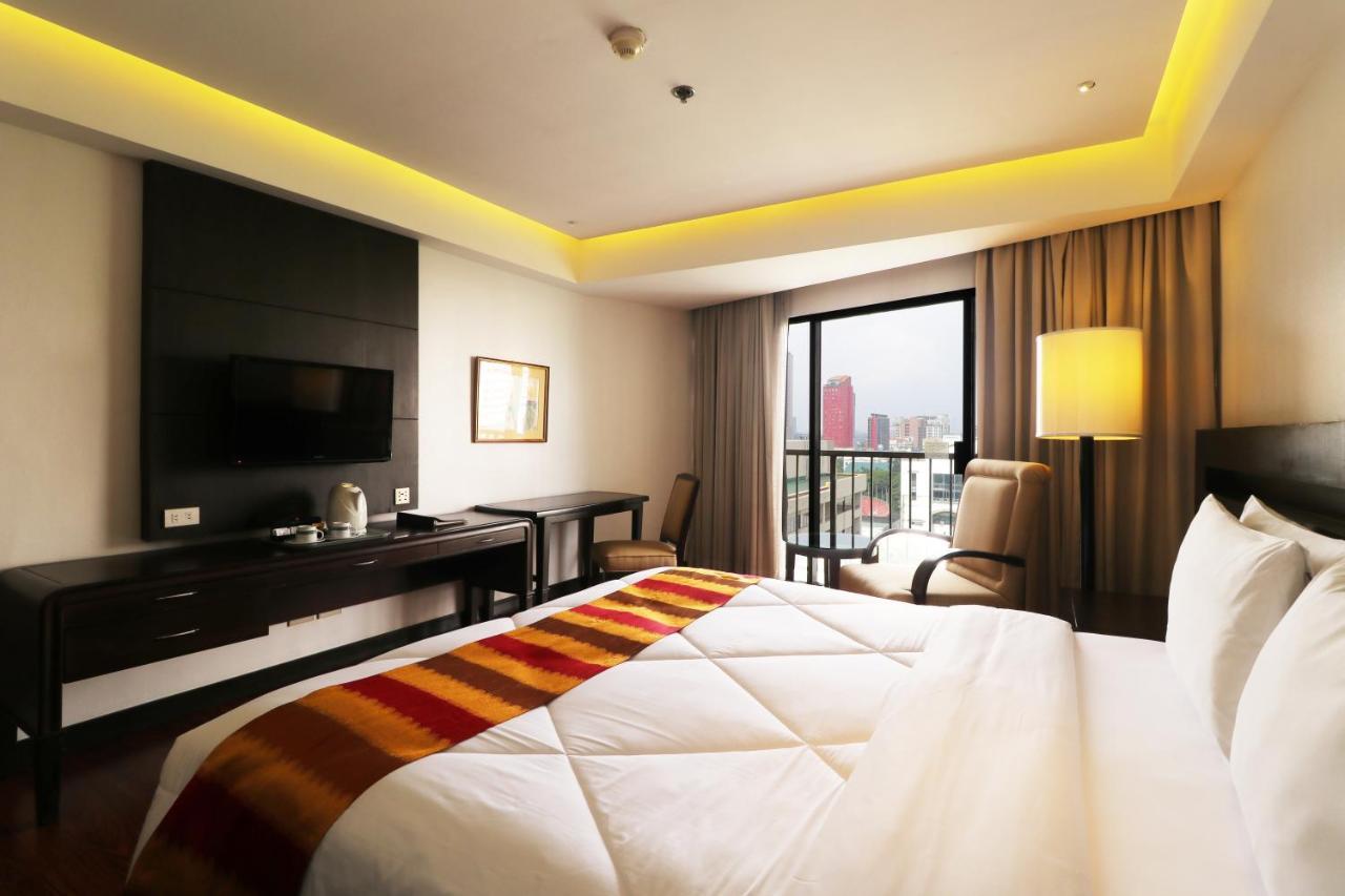 Hotel Century Park