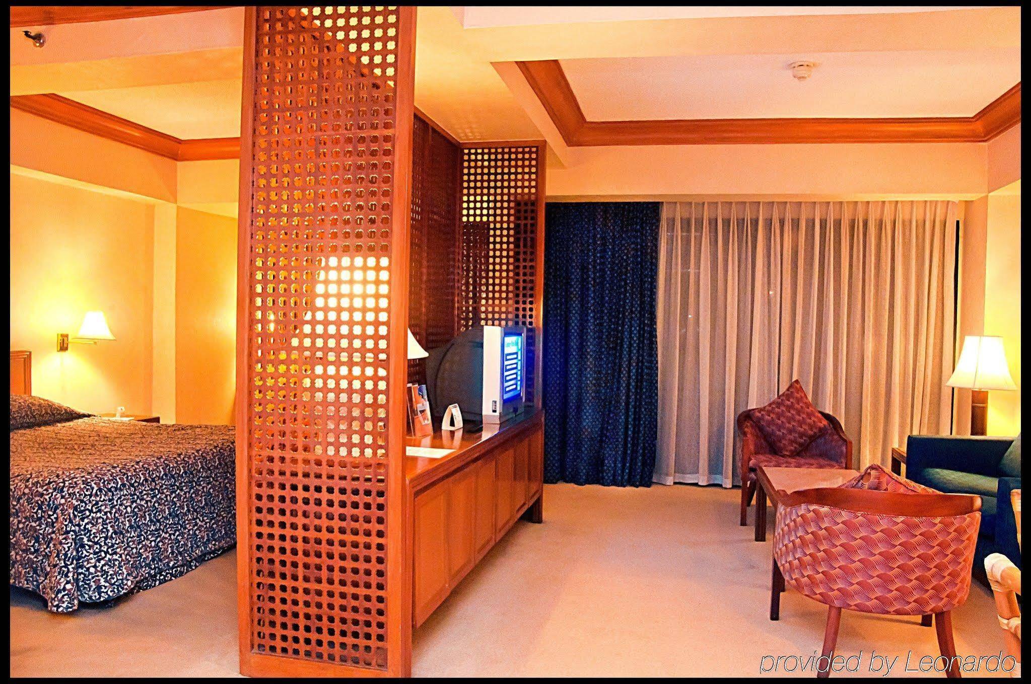 Hotel Century Park