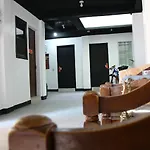 Reddoorz At S B Lodge Taguig