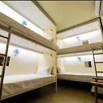 Tambayan Capsule Hostel & Bar