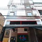 Reddoorz @ Walk Inn Hotel