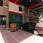Reddoorz @ Walk Inn Hotel