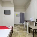Vaccinated Staff - Oyo 829 Kysabel 4 Hotel