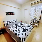 Cozy City View Condo @ Newport Naia T3 Airport & Rwm