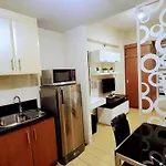 Cozy City View Condo @ Newport Naia T3 Airport & Rwm