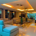 Ivy\'S Crib At Grass Residences