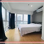 Big Windows With Full City View 2Br Loft Unit Free Wifi & Netflix At Fort Victoria Bgc
