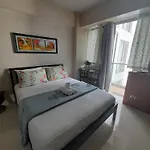 One Palm Tree Villas-Kenzie Place Terminal 3 Airport