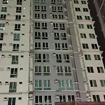San Lorenzo Place Arleen