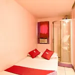 Oyo 790 Mango Inn