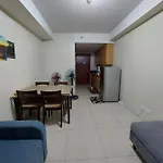 Jona\'S Place At Shell Residences Manila