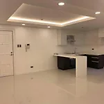 Skylinepremiere One Balete Drive