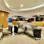 Twin Guest Room-Amenity-Pool Level View-Fully Furnished-Free Netflix-Wifi-Mall Of Asia Complex-Shore2-T1260