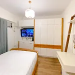 Makati Rockwell Cbd Poblacion Nightlife Brio Tower