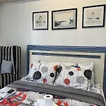 Del\'S Condotel