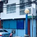 The Mansion - 2 Pax Solo Budget Room Near Airport Terminal