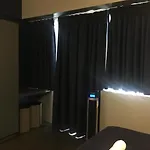 Cozy Condo Near Naia With Wifi, Pool And Balcony