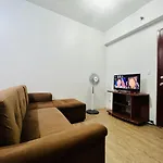 At Home Condo With Free Pool Access