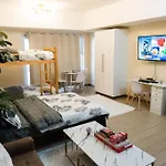 A2J Luxury Venice Studio Suite Near Bgc Malls
