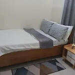 Breeze Residences - 1Br Unit With Balcony -Top Floor