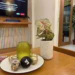 Lux Skyline Kl Greenbelt, Isabel\'S Makati Rooms