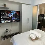 Rob\'S Place At Azure Beach Resort Staycation