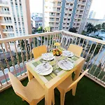 A2J Luxury 1Br Balcony Venice Suite Near Malls