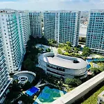 Azure 2Bedroom Condo With Balcony