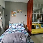 Stylish New Unit W/ Balcony At Fern Residences