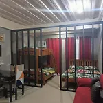 Vimelzu Mhavic Family Room
