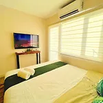 Sunset View W/ King Bednwi-Fi At Grace Res, Taguig