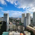 Nice And Cozy Studio Near Greenbelt Makati With Balcony