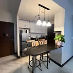 Manhattan Heights Tower A