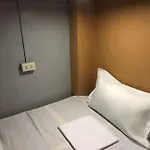 Budget Transient Capsule Room Makati Near Ayala And Buendia