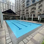 Convenient 2-Bedroom Condo Unit In The Metro