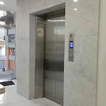 St. Marvin Studio Makati M301