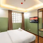 St. Marvin Studio Makati M207