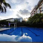 1Br Unit At The Rochester Condominium