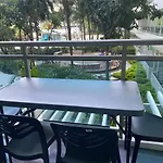 Azure Deluxe Beachview