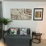 Cozy 1Br Condo In Azure Urban Resort Residences