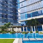 Cozy 1Br Apartment In Manila, Bgc, With Balcony & Pool