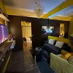 Luxurious Stay At Air Residences