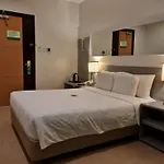 Go Hotels Otis - Manila