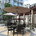 One Palm Tree Villas With Free Parking