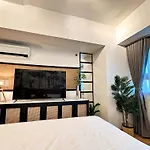 Tropical Oasis W/ The Best View Of Bgc + Netflix