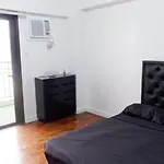 2Br Near Bgc & Makati. Karaoke, Netflix, Amazon Prime