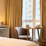 Camari Mandaluyong Staycation 2 With Ps4, 400Mbps Wifi, Pool, Netflix Near Mrt Boni, Bgc, Megamall, Makati