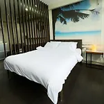 Private Studio In Gramercy, Poblacion