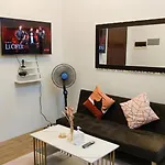 Cozy Studio Unit With Netflix In Alabang