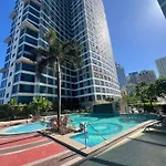 One Bedroom Suite With Stunning City Views On 38Th Floor In Eastwood Metro Manila